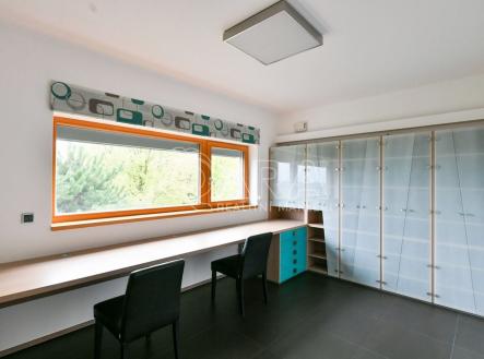 Pronájem bytu, 3+kk, 90 m²