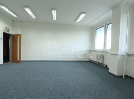 Pronájem kanceláře, 35 m²