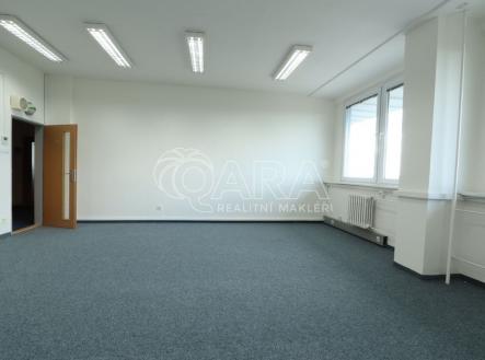 Pronájem kanceláře, 35 m²