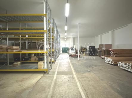 Prodej - skladovací prostor, 1 700 m²