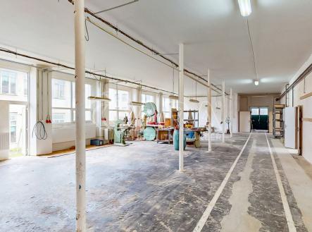 Prodej výrobní prostor, 1 700 m²