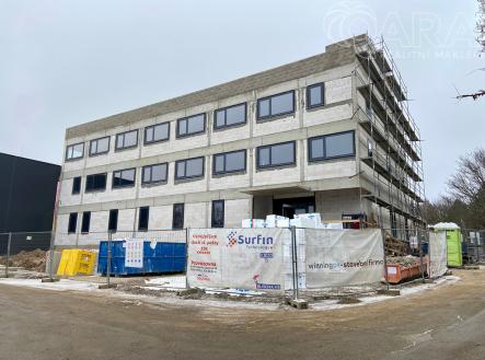 Pronájem kanceláře, 148 m²