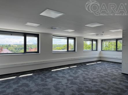 Pronájem kanceláře, 148 m²