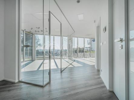 Pronájem kanceláře, 96 m²