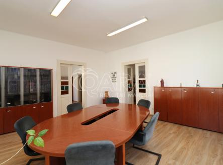 Pronájem - kanceláře, 128 m²