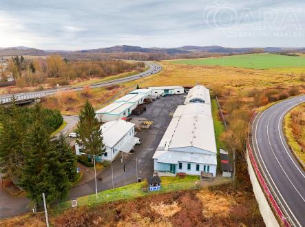 Pronájem výrobní prostor, 2 380 m²