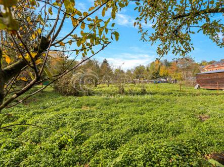Prodej pozemku pro bydlení, 1 215 m²