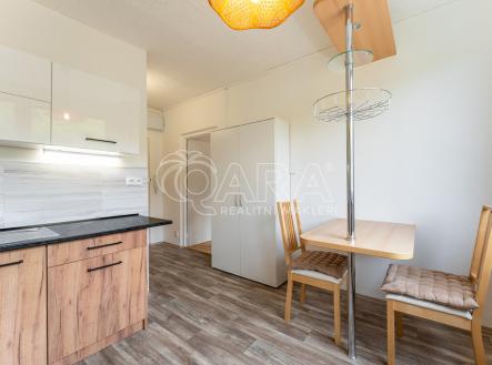 Pronájem bytu, 1+1, 33 m²