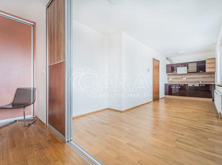 Pronájem bytu, 1+kk, 38 m²