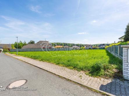 Prodej pozemku pro bydlení, 1 040 m²