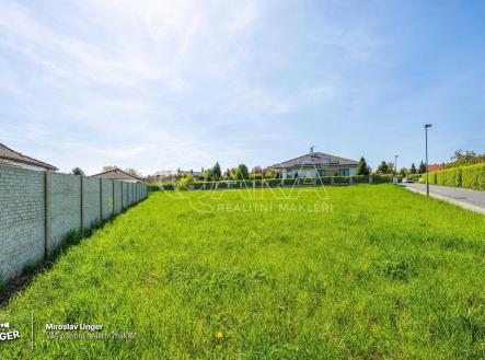 Prodej pozemku pro bydlení, 1 040 m²