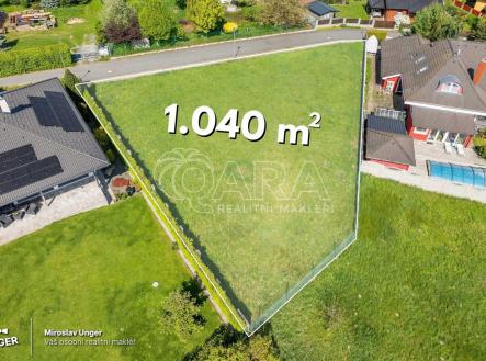 Prodej pozemku pro bydlení, 1 040 m²
