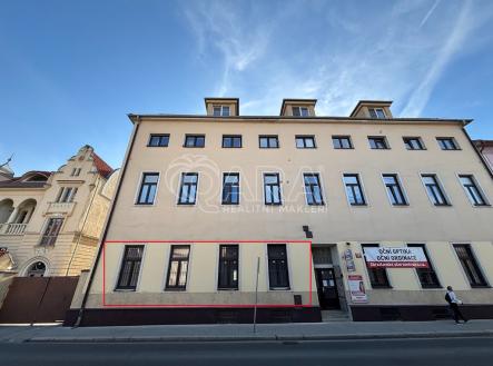 Pronájem kanceláře, 84 m²