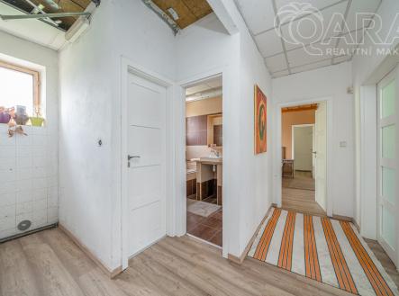 Prodej - obchodní prostor, 220 m²