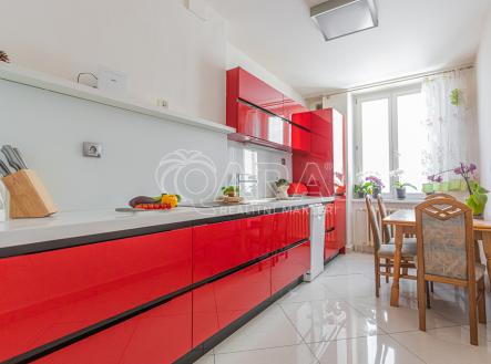 Pronájem bytu, 2+1, 85 m²