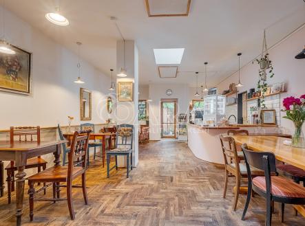 Prodej nájemního domu, 450 m²