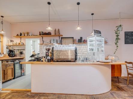 Prodej nájemního domu, 450 m²