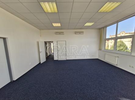Pronájem - kanceláře, 36 m²