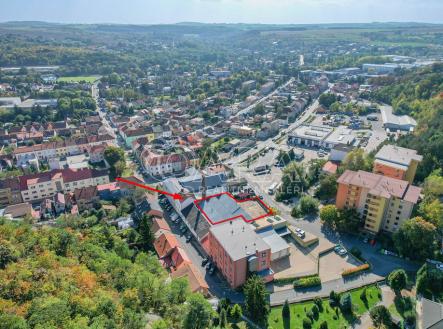 Pronájem výrobní prostor, 681 m²