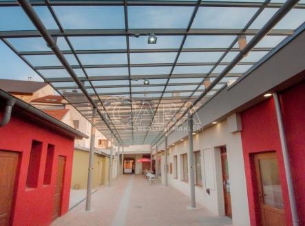 Pronájem obchodní prostor, 23 m²