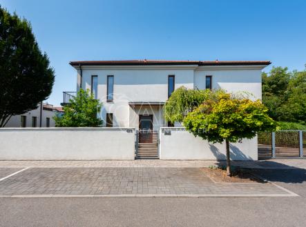 Prodej domu/vily, 285 m²