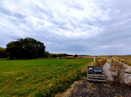 Prodej pozemku pro bydlení, 2 045 m²