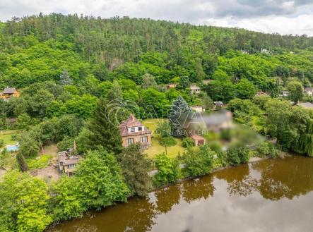 Prodej pozemku pro bydlení, 1 676 m²