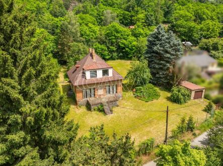 Prodej pozemku pro bydlení, 1 676 m²