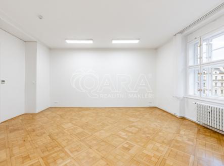 Pronájem kanceláře, 63 m²