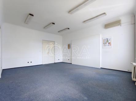 Pronájem kanceláře, 51 m²