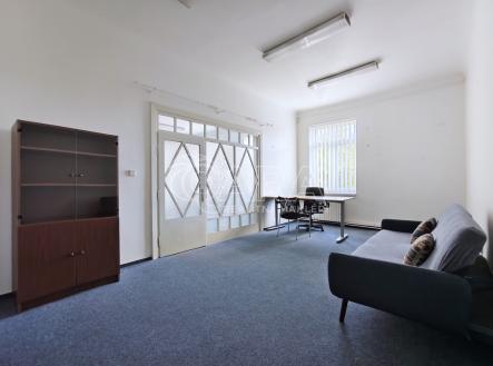 Pronájem kanceláře, 51 m²