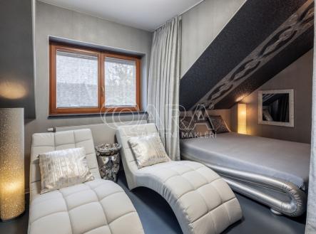 Prodej obchodní prostor, 150 m²