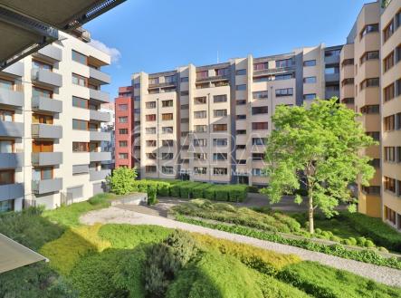 Pronájem bytu, 2+kk, 64 m²