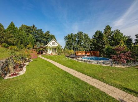 Prodej pozemku pro bydlení, 2 043 m²