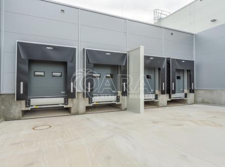 Pronájem skladovací prostor, 2 922 m²
