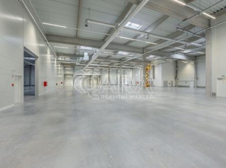 Pronájem skladovací prostor, 2 922 m²