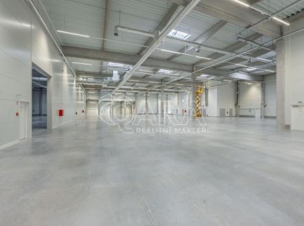 Pronájem skladovací prostor, 2 922 m²