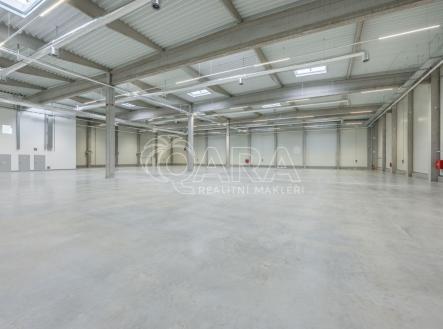 Pronájem skladovací prostor, 2 704 m²