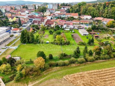 Prodej pozemku pro komerční výstavbu, 3 658 m²
