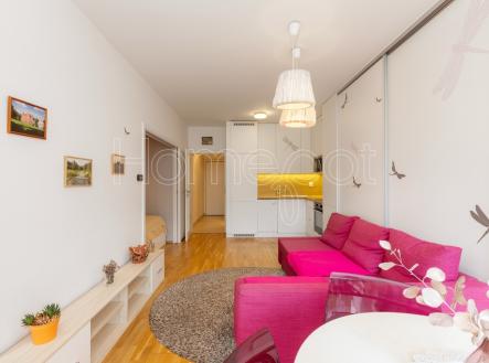Pronájem bytu, 2+kk, 45 m²