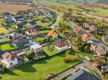 Prodej pozemku pro bydlení, 741 m²