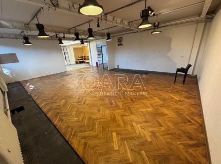 Pronájem skladu, 100 m²