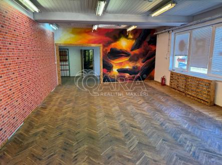 Pronájem kanceláře, 100 m²