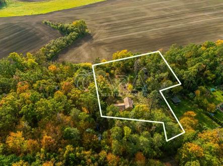 Prodej pozemku pro bydlení, 3 271 m²