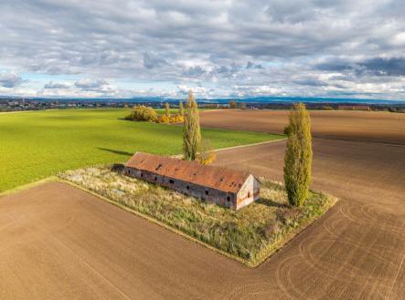 Prodej pozemku pro komerční výstavbu, 3 435 m²