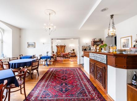 Prodej restaurace, 377 m²