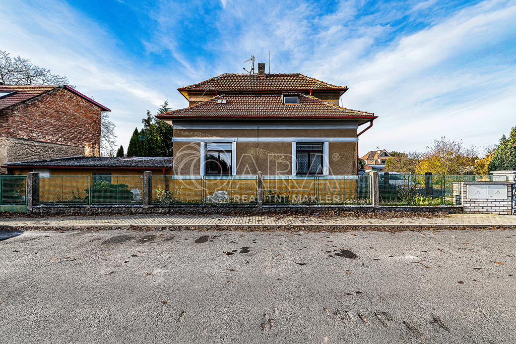 pohled z ulice B. Němcové