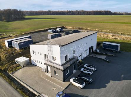 Pronájem skladovací prostor, 425 m²