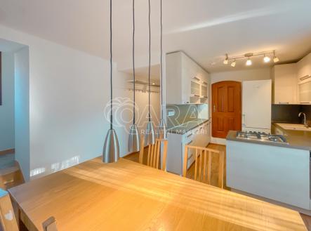 Pronájem bytu, 4+kk, 90 m²