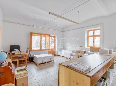 Pronájem obchodní prostor, 56 m²